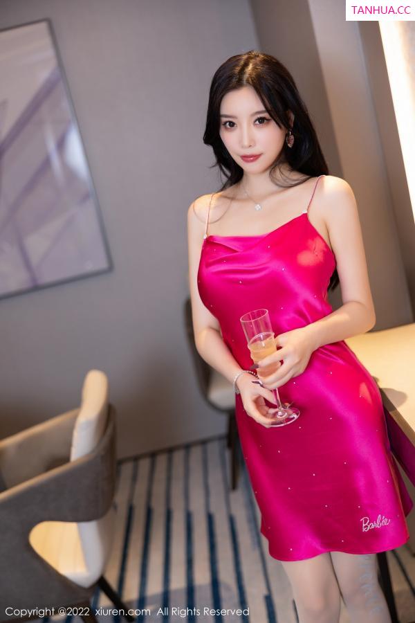 杨晨晨 sugar小甜心CC [XiuRen]高清写真图 2022.12.06 No.5959 杨晨晨Yome 丝袜美臀第5张图片
